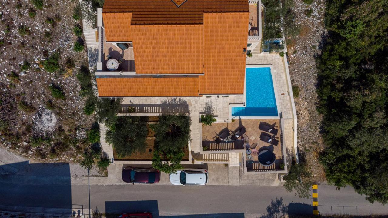 Villa Ana Zrnovo Ngoại thất bức ảnh