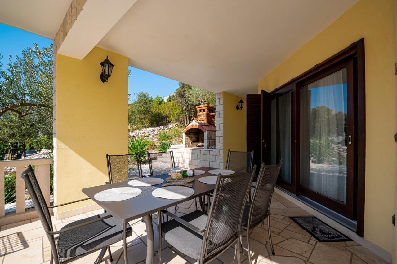 Villa Ana Zrnovo Ngoại thất bức ảnh