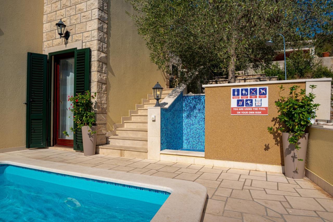 Villa Ana Zrnovo Ngoại thất bức ảnh