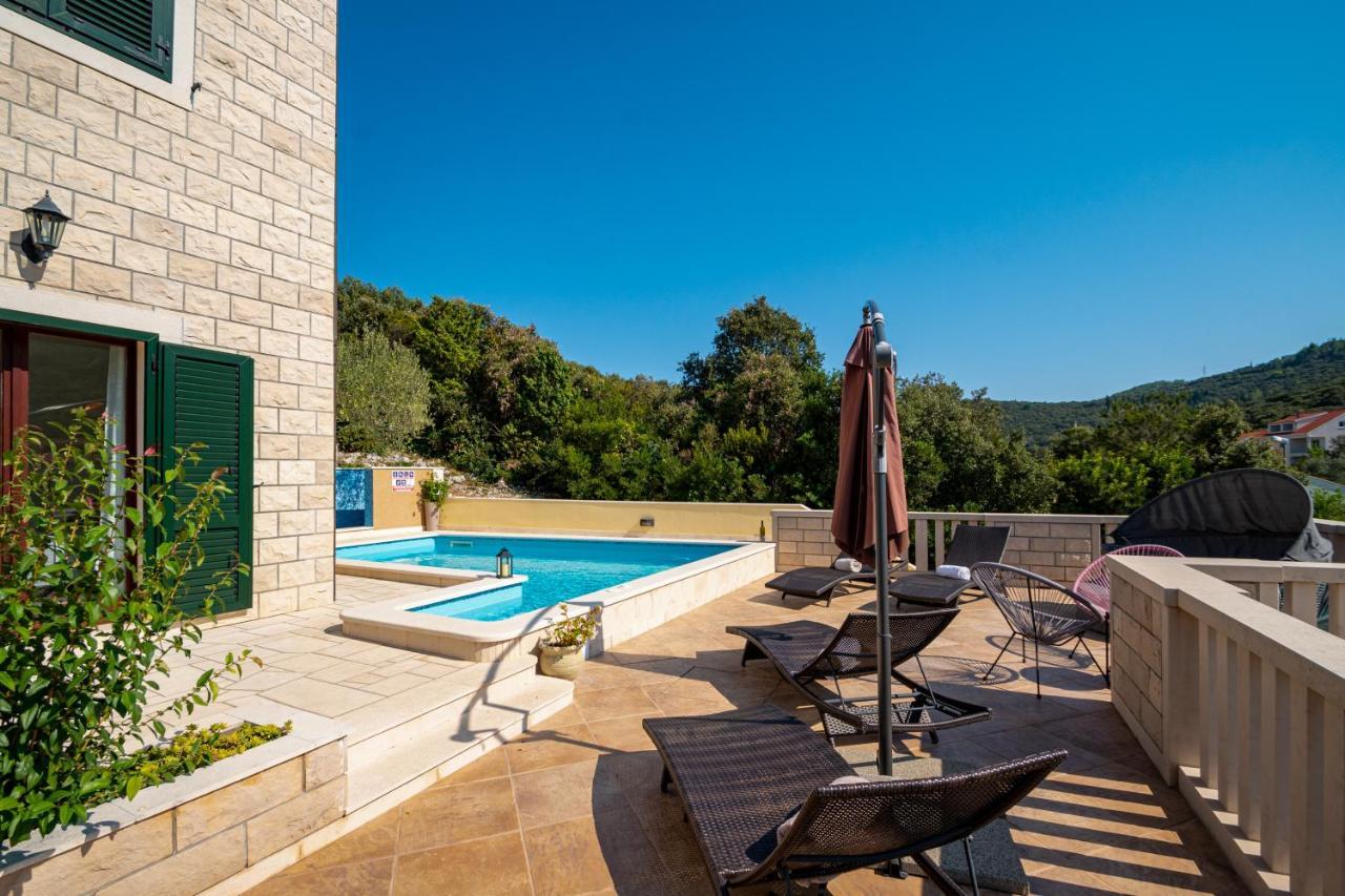 Villa Ana Zrnovo Ngoại thất bức ảnh