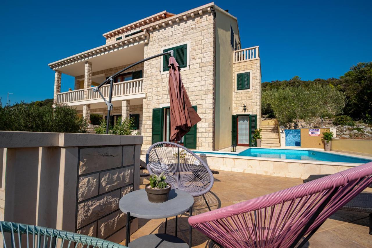 Villa Ana Zrnovo Ngoại thất bức ảnh
